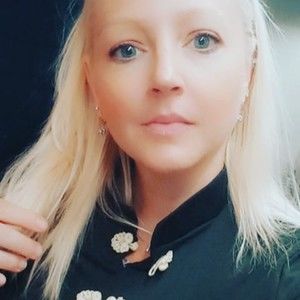 Meet your Posher, Hayley